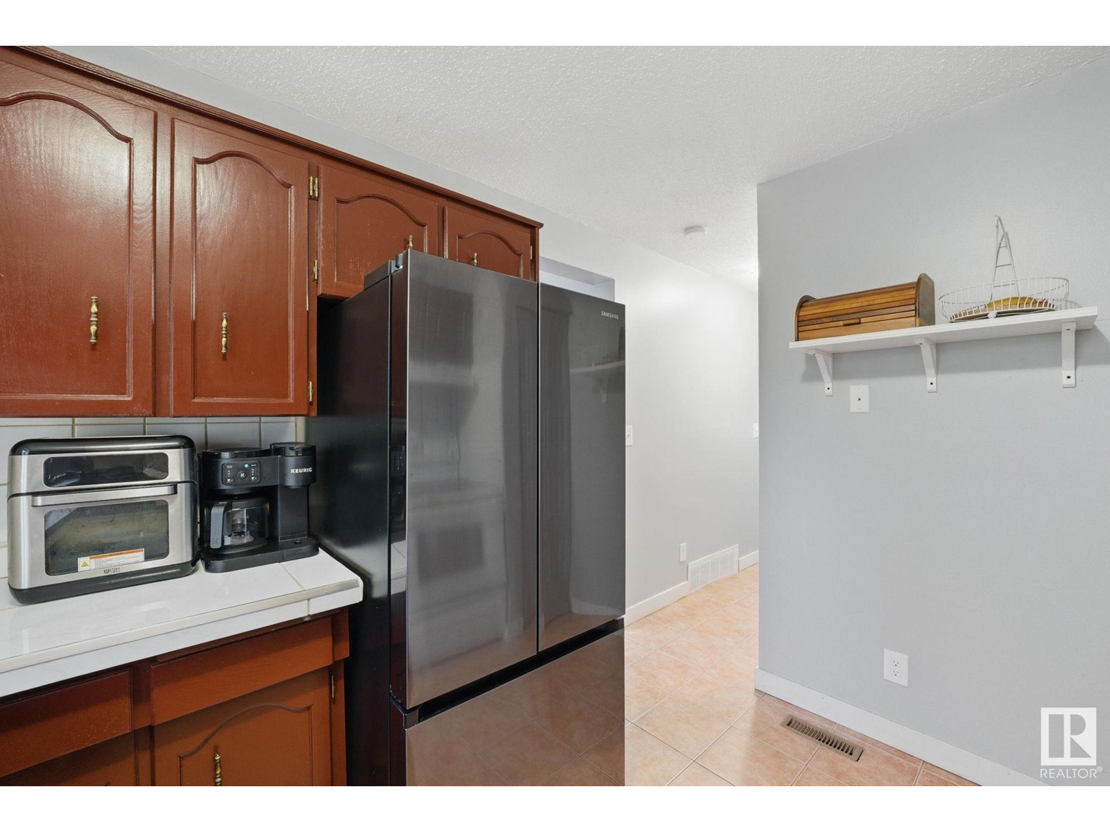 10404a 28a Av Nw, Edmonton, Alberta  T6J 4J6 - Photo 11 - E4438805