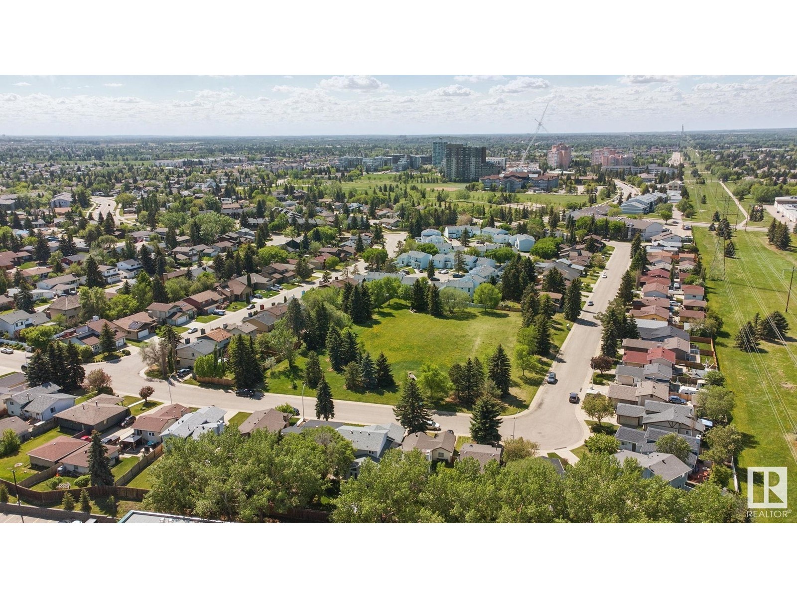 10404a 28a Av Nw, Edmonton, Alberta  T6J 4J6 - Photo 37 - E4438805