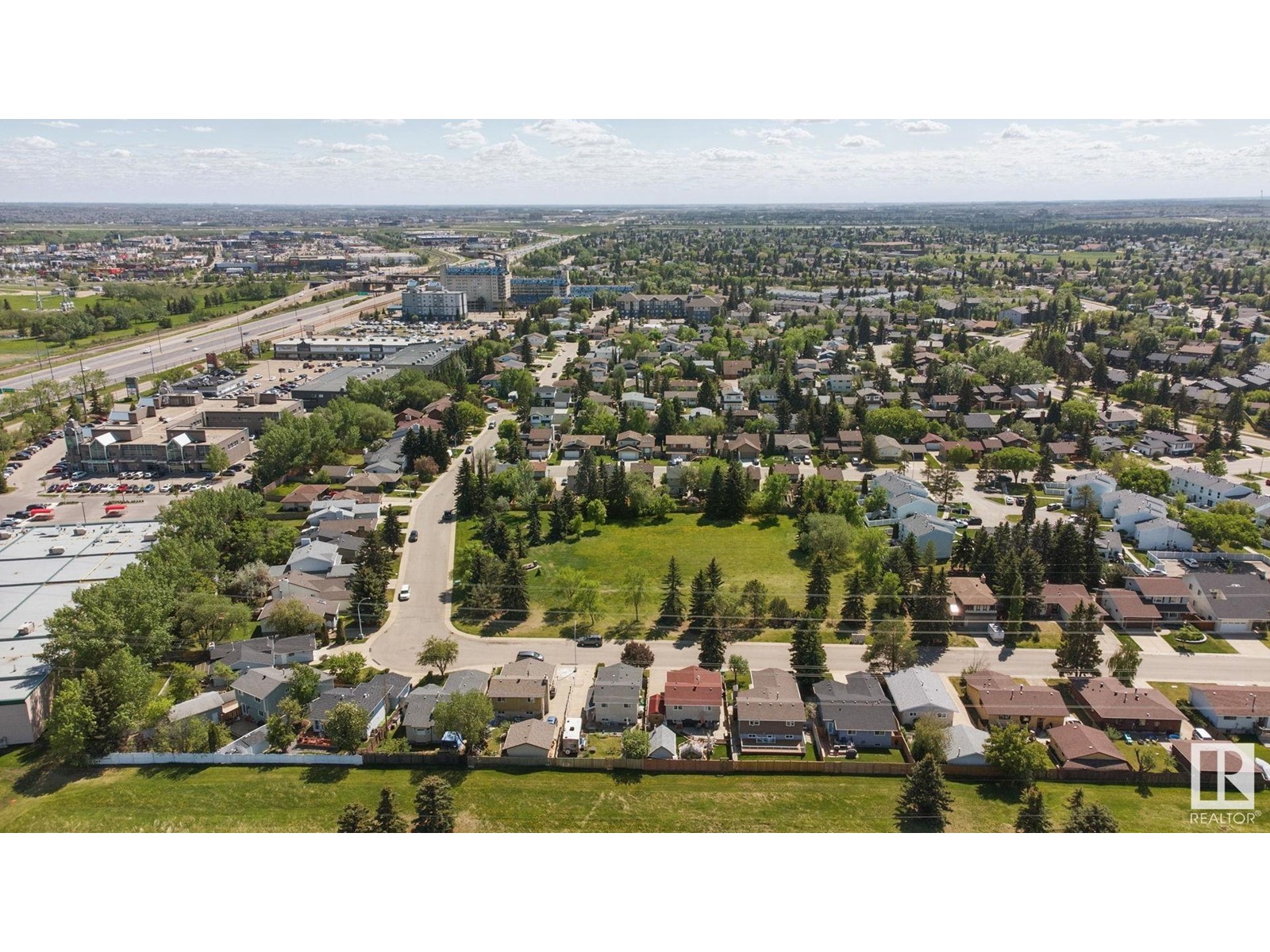 10404a 28a Av Nw, Edmonton, Alberta  T6J 4J6 - Photo 39 - E4438805