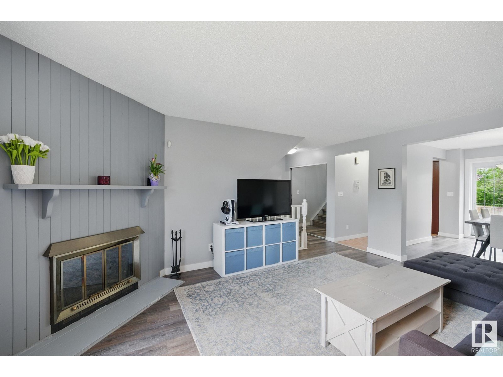 10404a 28a Av Nw, Edmonton, Alberta  T6J 4J6 - Photo 4 - E4438805