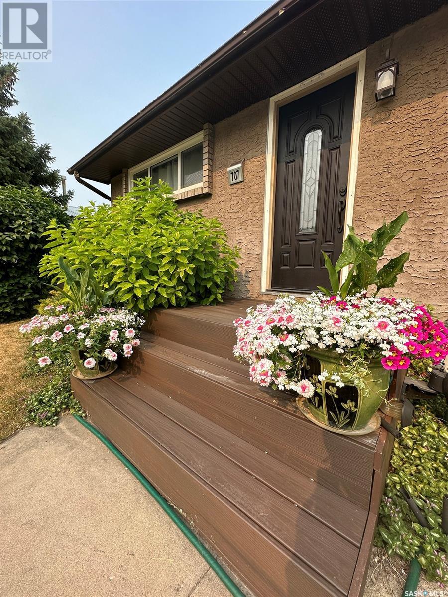 707 Elsinore Street, Whitewood, Saskatchewan  S0G 5C0 - Photo 3 - SK007007