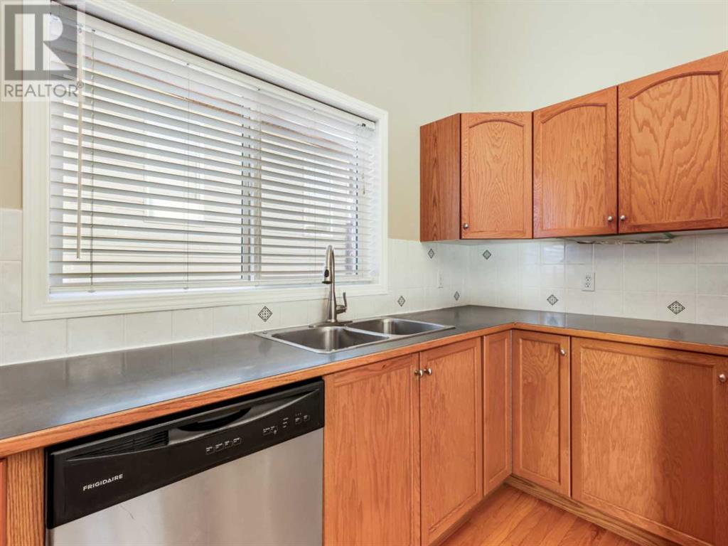 99 Eversyde Circle Sw, Calgary, Alberta  T2Y 4T3 - Photo 11 - A2208322