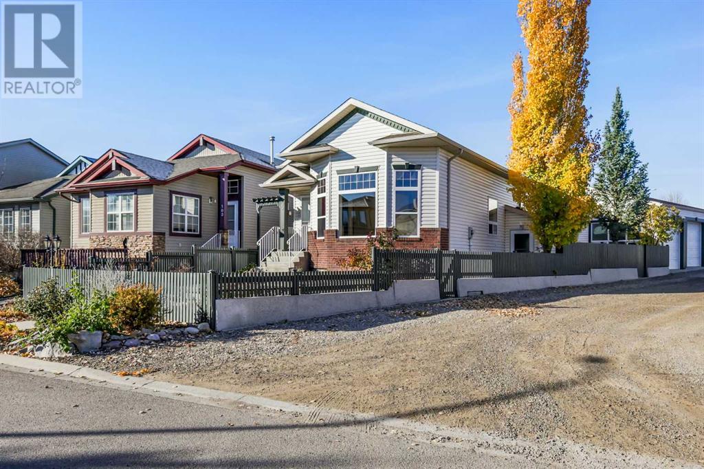 99 Eversyde Circle Sw, Calgary, Alberta  T2Y 4T3 - Photo 2 - A2208322