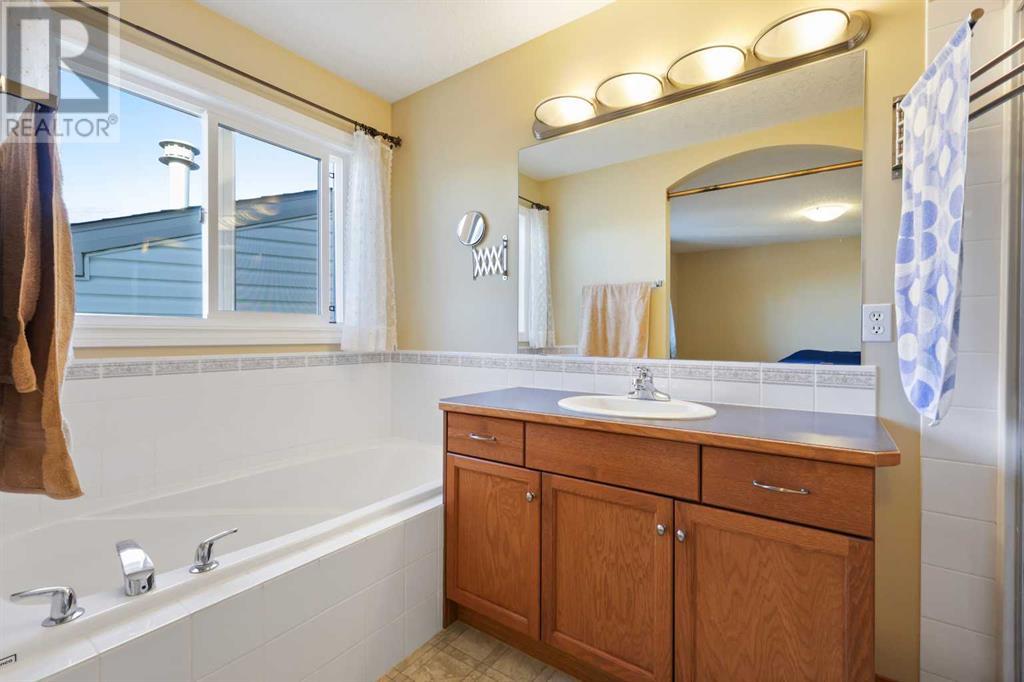 99 Eversyde Circle Sw, Calgary, Alberta  T2Y 4T3 - Photo 23 - A2208322