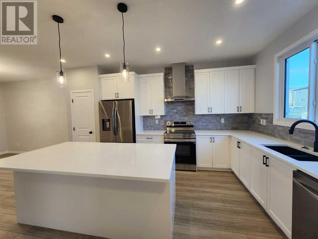 105 Lucas Place Nw, Calgary, Alberta  T3P 2E5 - Photo 10 - A2189931