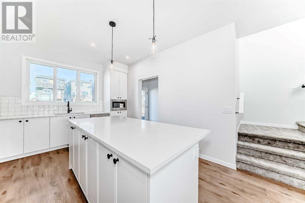 101 Lucas Place Nw, Calgary, Alberta  T3P 2E5 - Photo 11 - A2199382