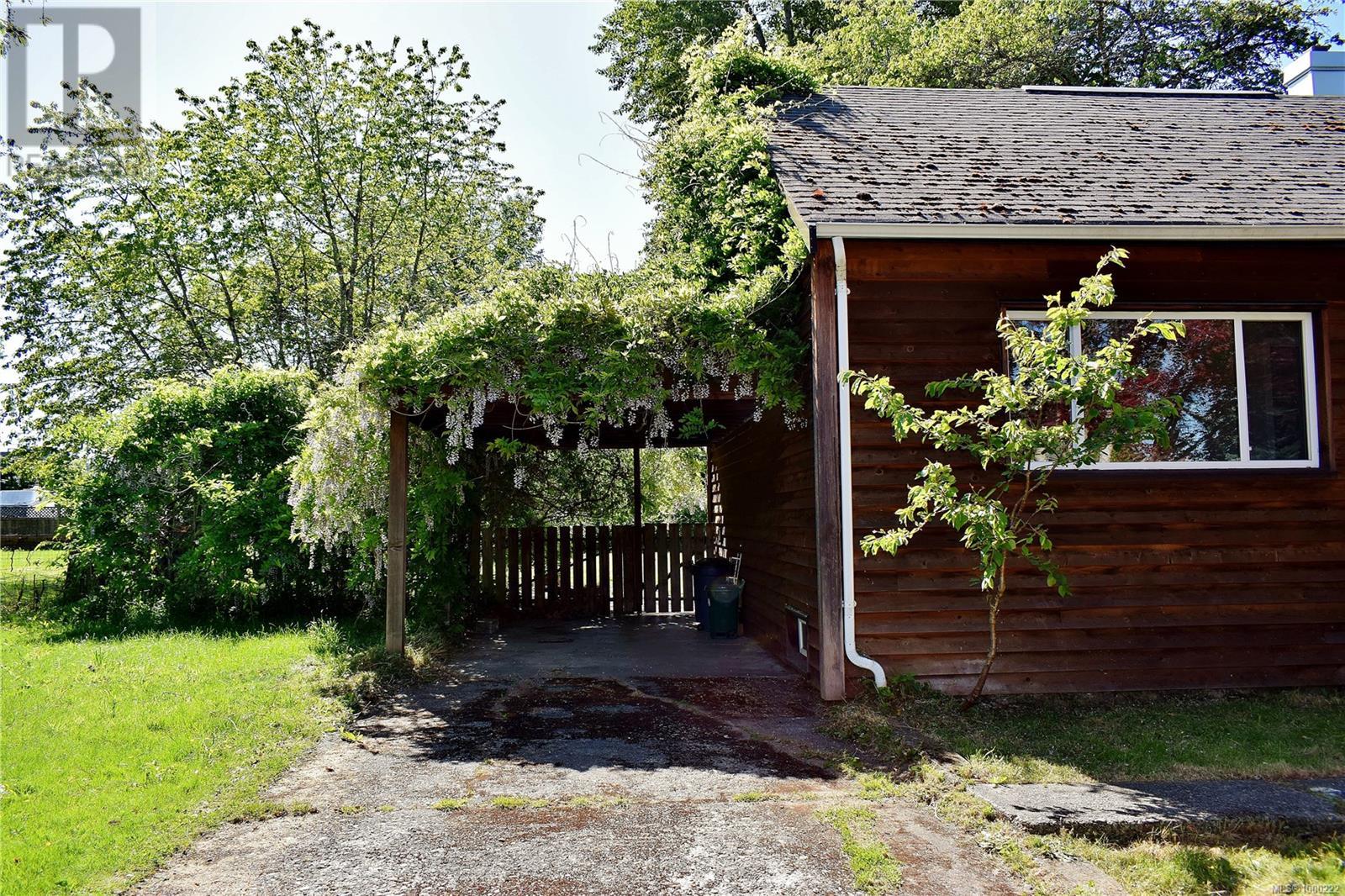 Property at 171 Price Pl image 2
