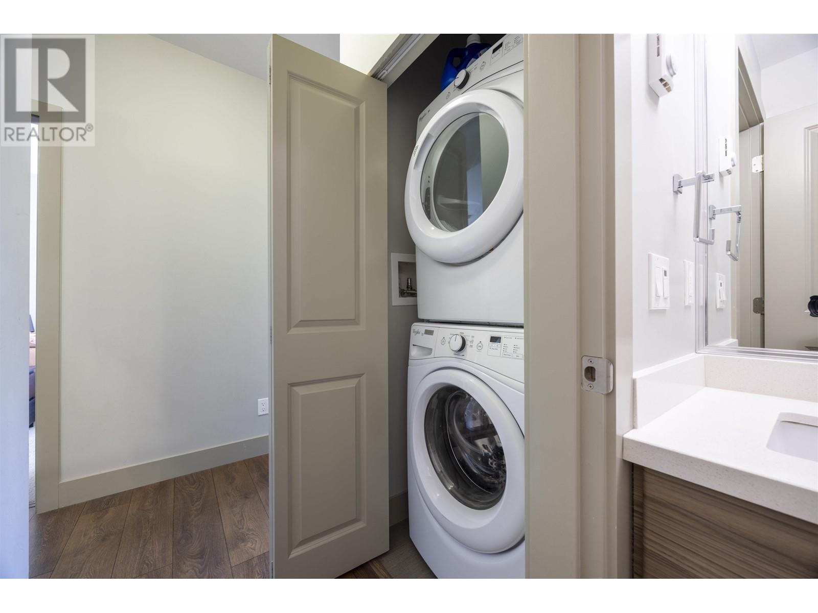 210 6875 Dunblane Avenue, Burnaby, British Columbia  V5J 0G6 - Photo 14 - R3007985