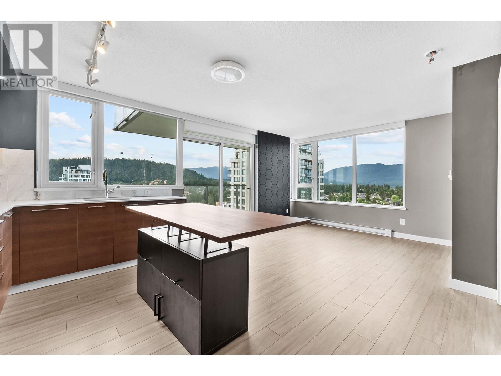 2404 570 Emerson Street, Coquitlam, British Columbia  V3J 0G3 - Photo 2 - R3007992