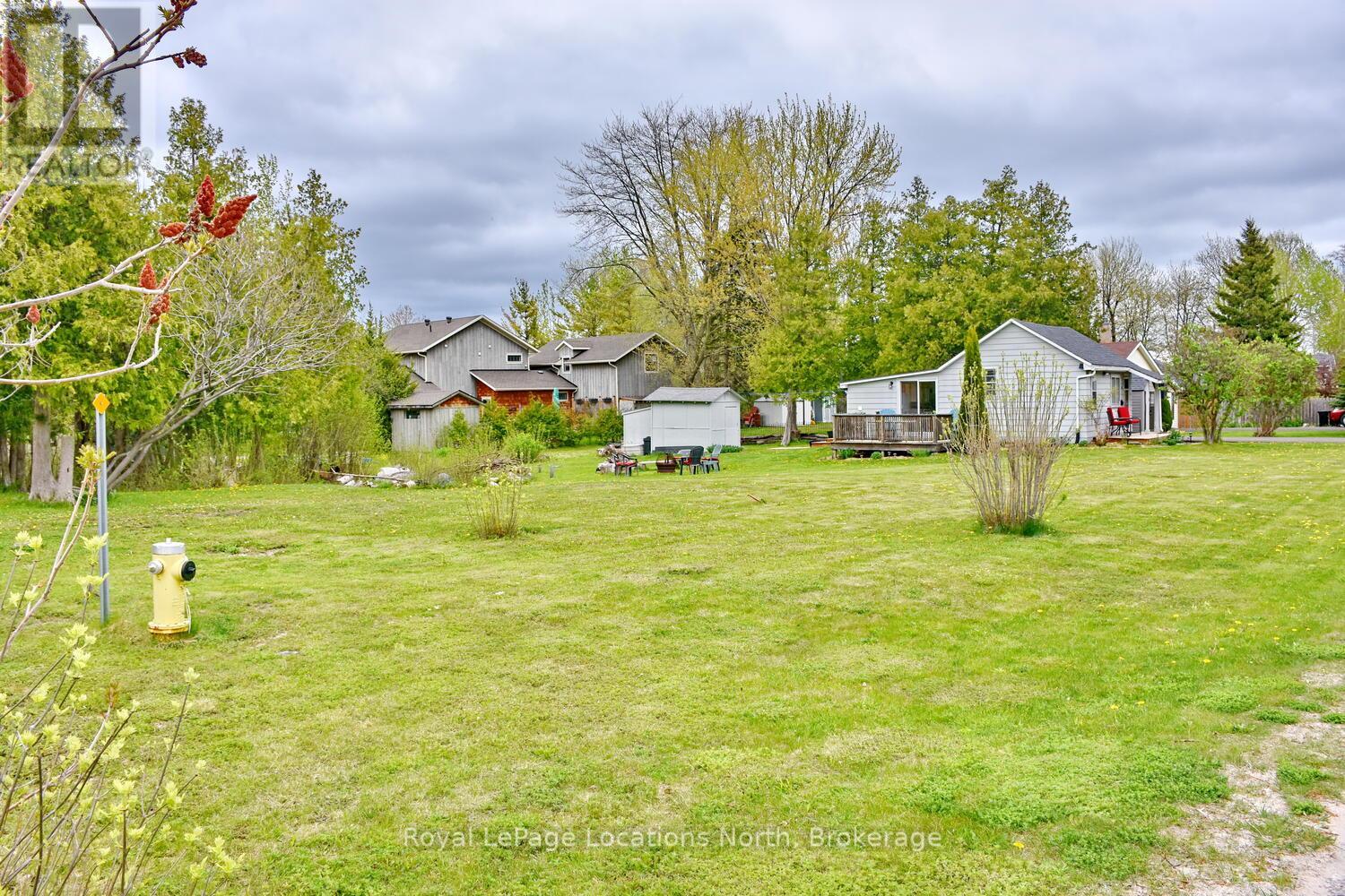 8 James Avenue, Wasaga Beach, Ontario  L9Z 2X3 - Photo 17 - S12175305