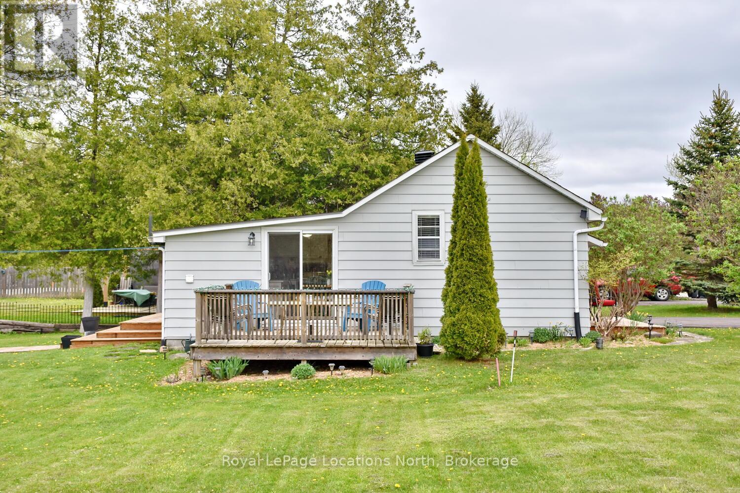 8 James Avenue, Wasaga Beach, Ontario  L9Z 2X3 - Photo 12 - S12175305