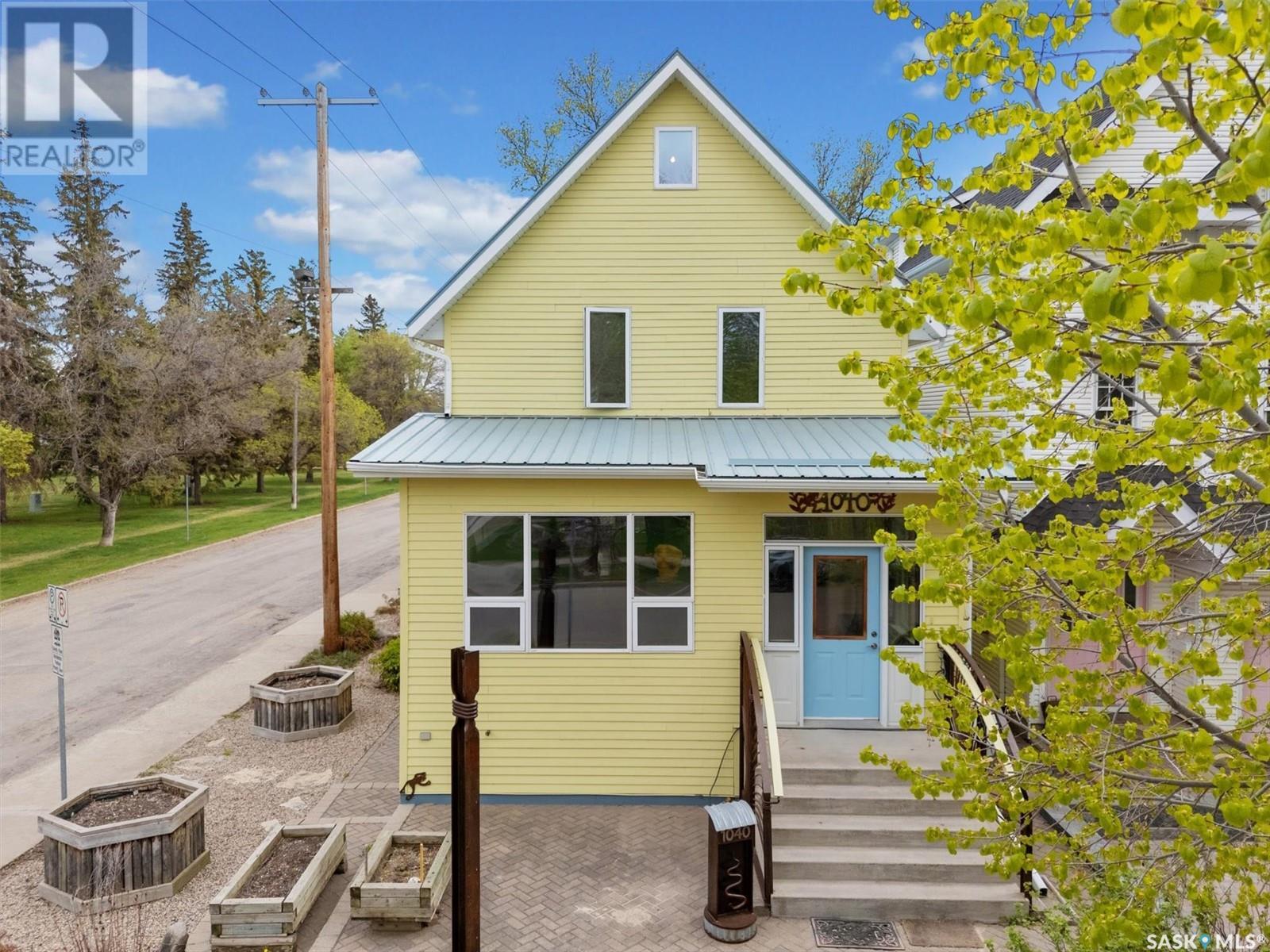 Property at 1040 Aird STREET image 4