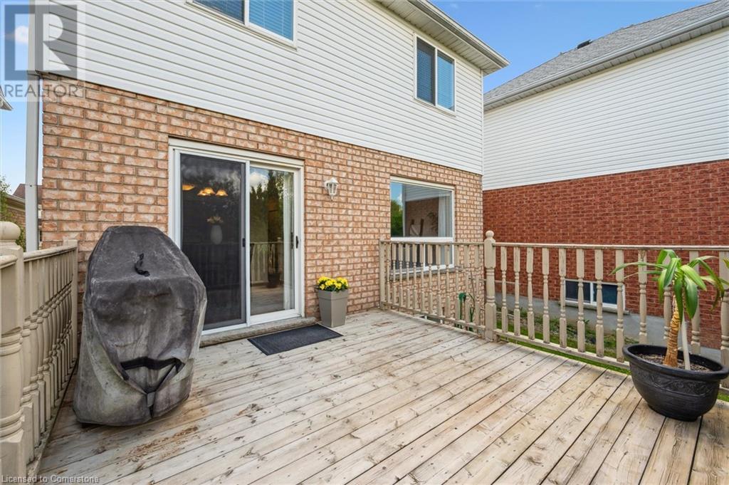 566 Bonavista Drive, Waterloo, Ontario N2K 3Z7 - Photo 32 - 40733876