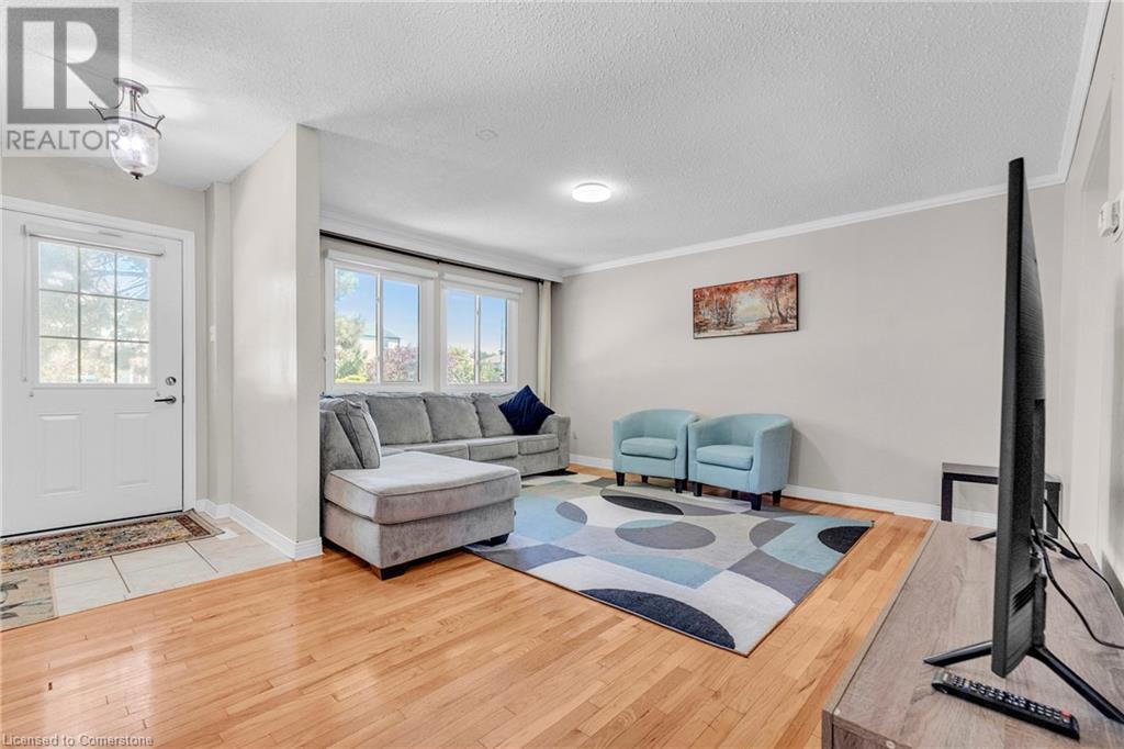 Property at 105 HANSEN Road N Unit# 102 image 4