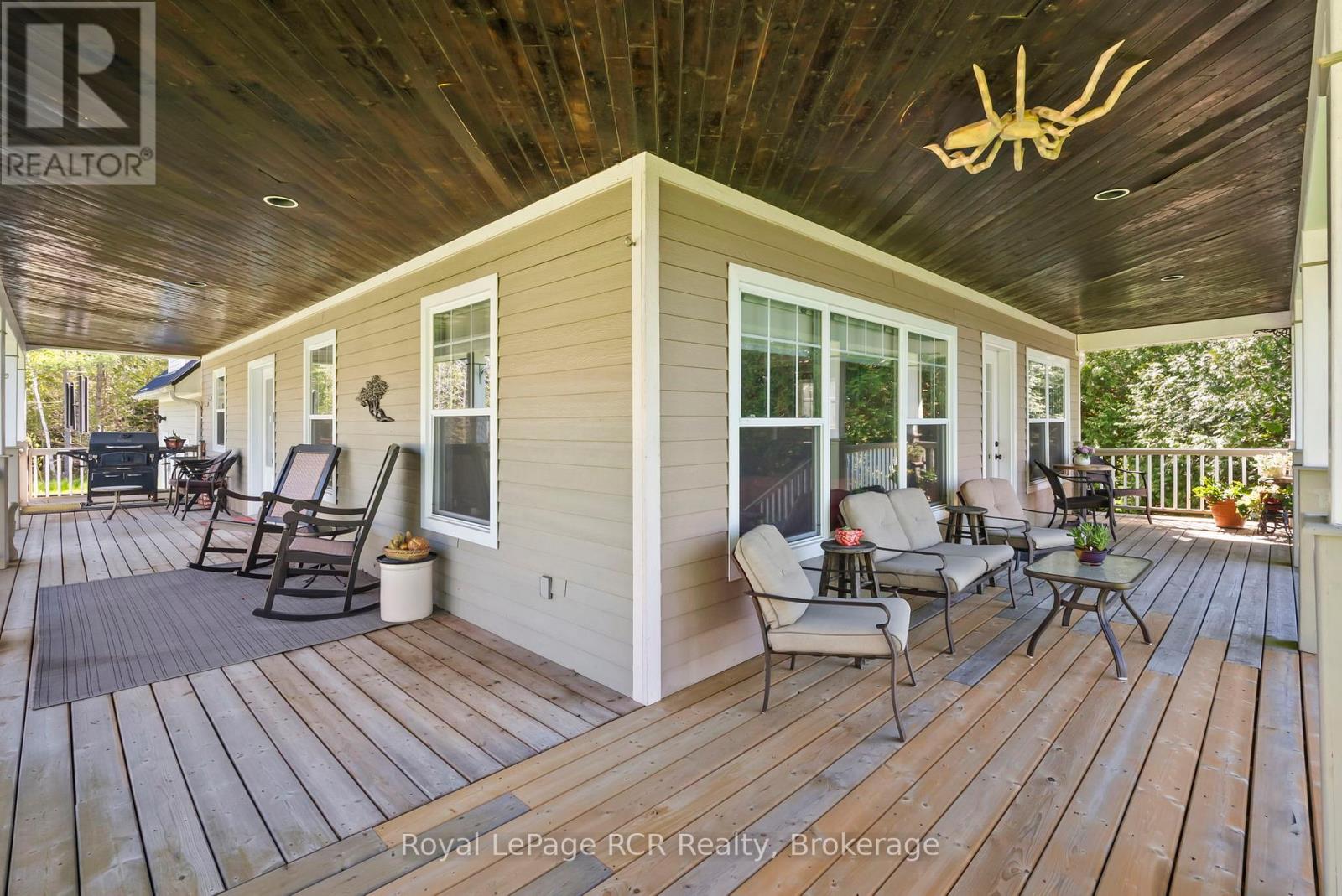 149 Glendale Airport Road, Chatsworth, Ontario N0H 1R0 - Photo 14 - X12177684