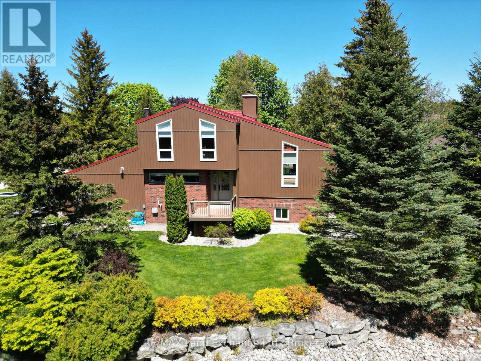 40 EASTWOOD CRESCENT, Kincardine, Ontario