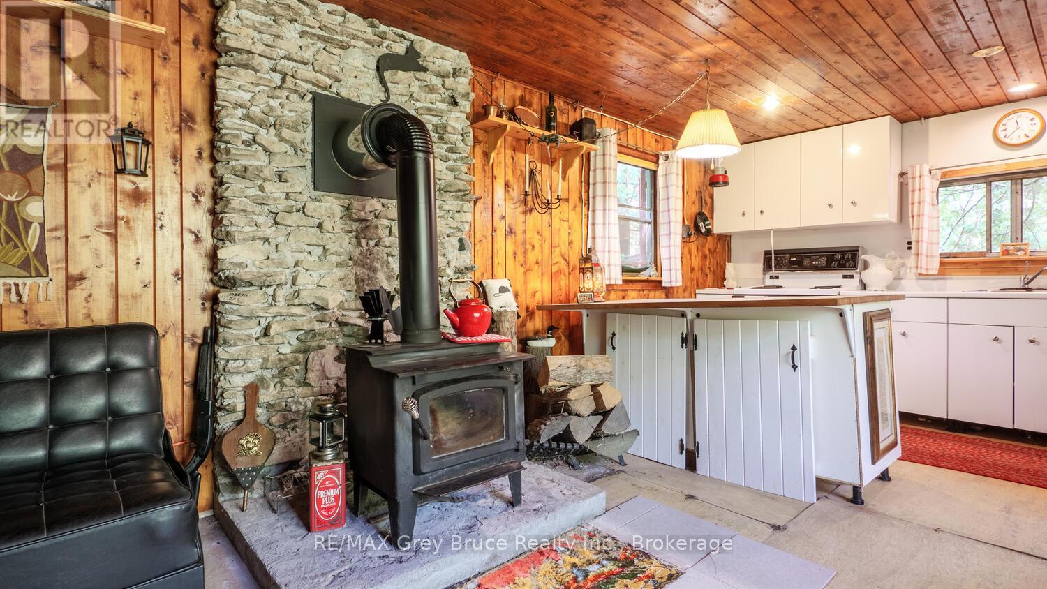 25 Pine Tree Harbour Road, Northern Bruce Peninsula, Ontario  N0H 1Z0 - Photo 21 - X12177730