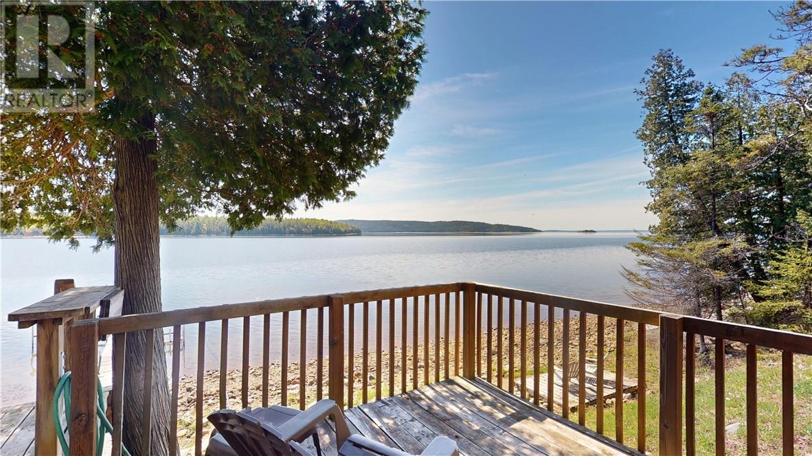 800 Old Village Road, Birch Island, Ontario  P0P 1A0 - Photo 34 - 2122434