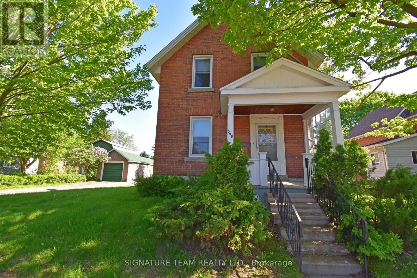 568 Mary Street, Pembroke, Ontario  K8A 5X3 - Photo 1 - X12177717