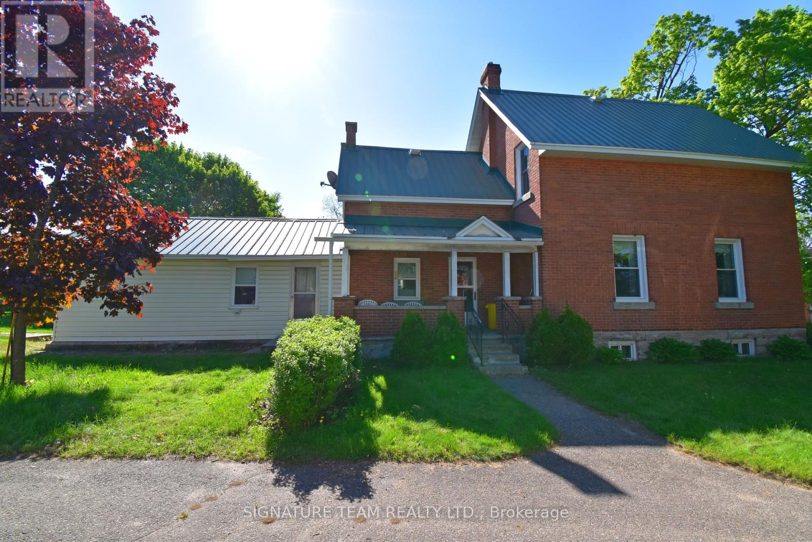 568 Mary Street, Pembroke, Ontario  K8A 5X3 - Photo 2 - X12177717