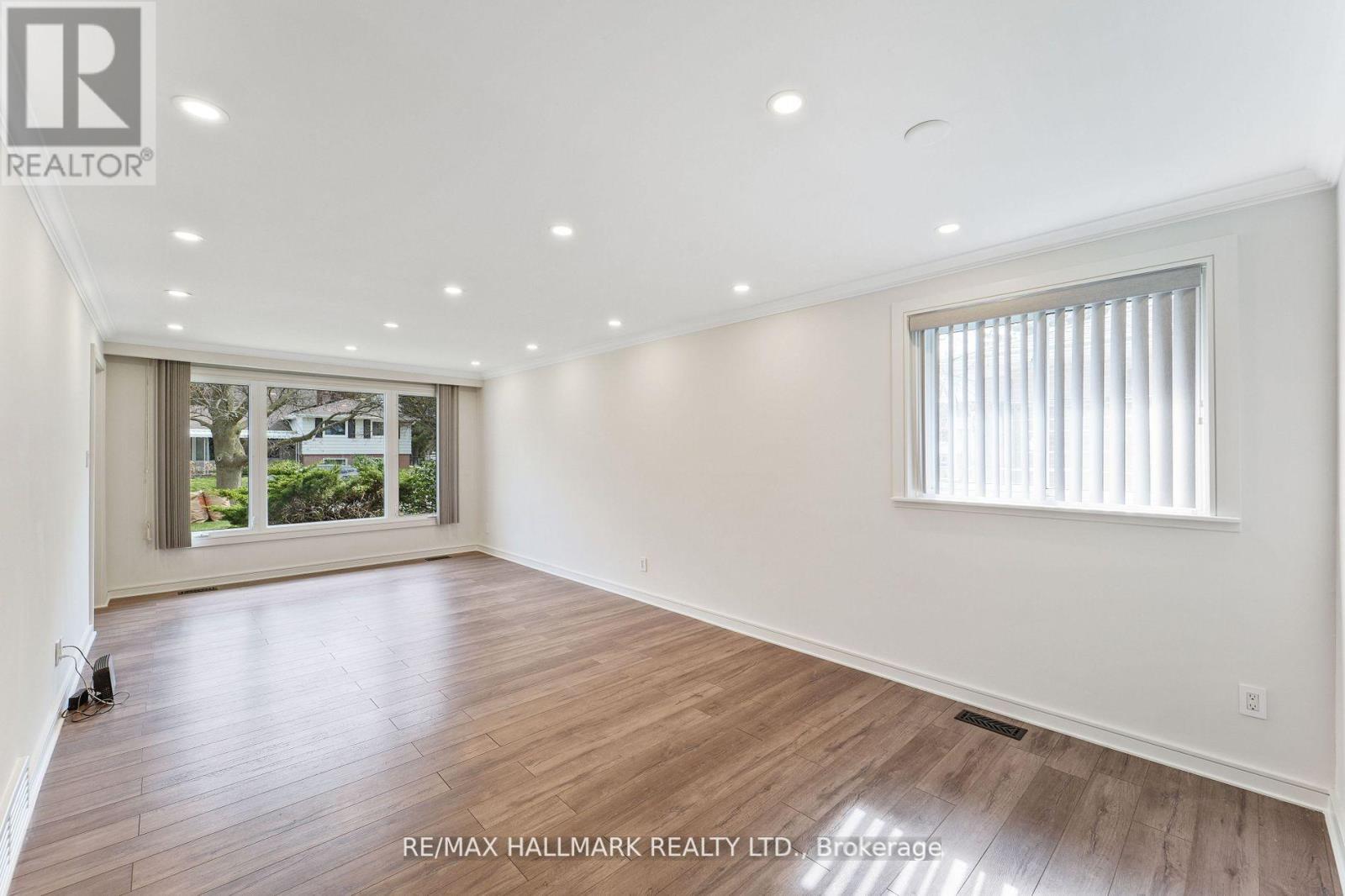 52 Drysdale Crescent, Toronto (Hillcrest Village), Ontario  M2H 1M8 - Photo 8 - C12177658
