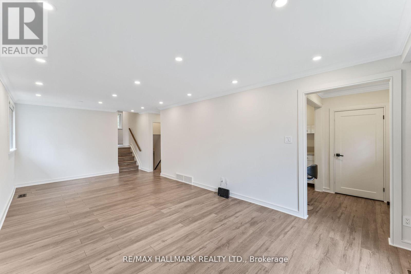 52 Drysdale Crescent, Toronto (Hillcrest Village), Ontario  M2H 1M8 - Photo 2 - C12177658