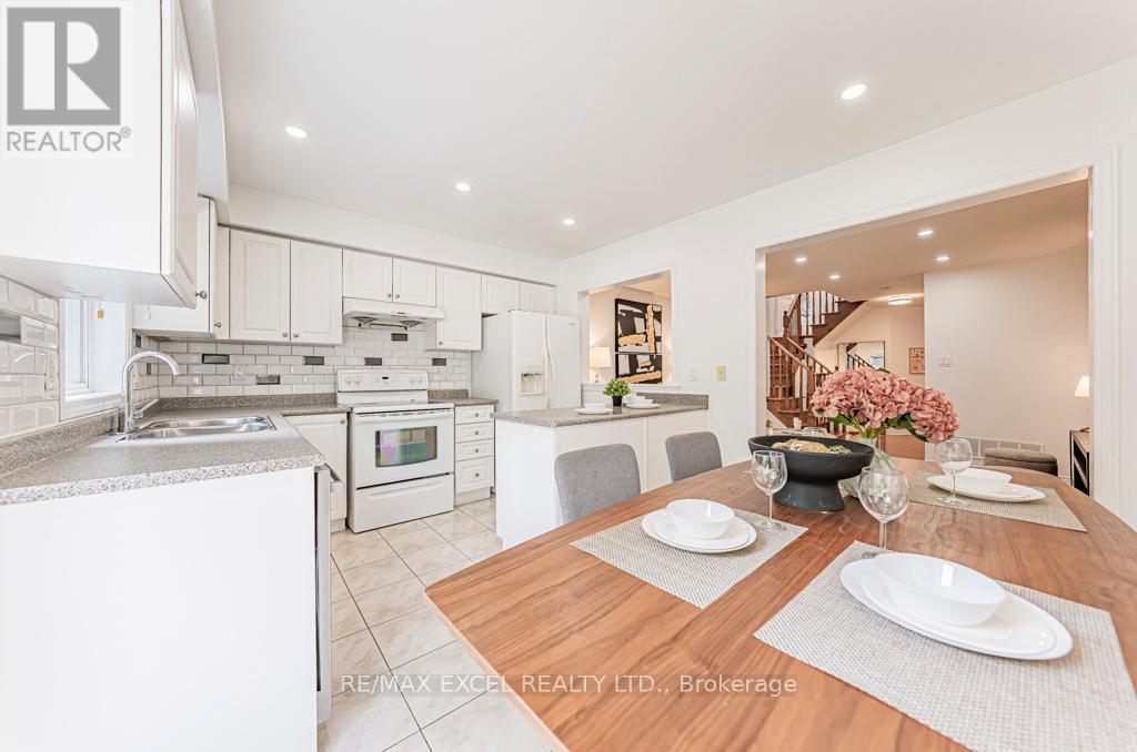 71a Montezuma Trail, Toronto, Ontario  M1V 1K4 - Photo 15 - E12177576