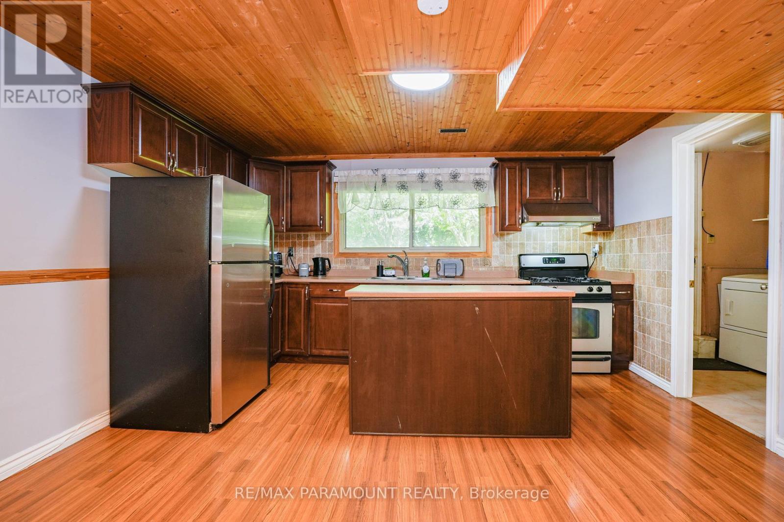 48 Boreham Circle, Brampton, Ontario  L6Z 1T4 - Photo 32 - W12177663