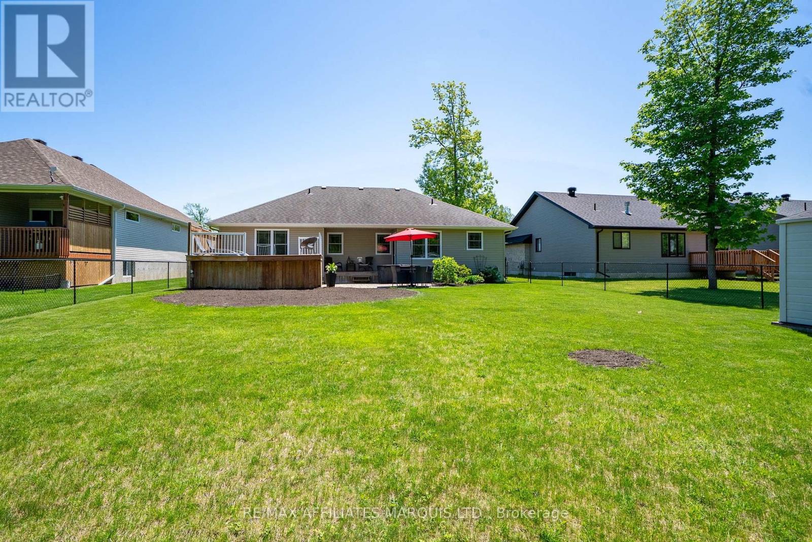 45 Beech Street, South Stormont, Ontario  K0C 1M0 - Photo 32 - X12177664