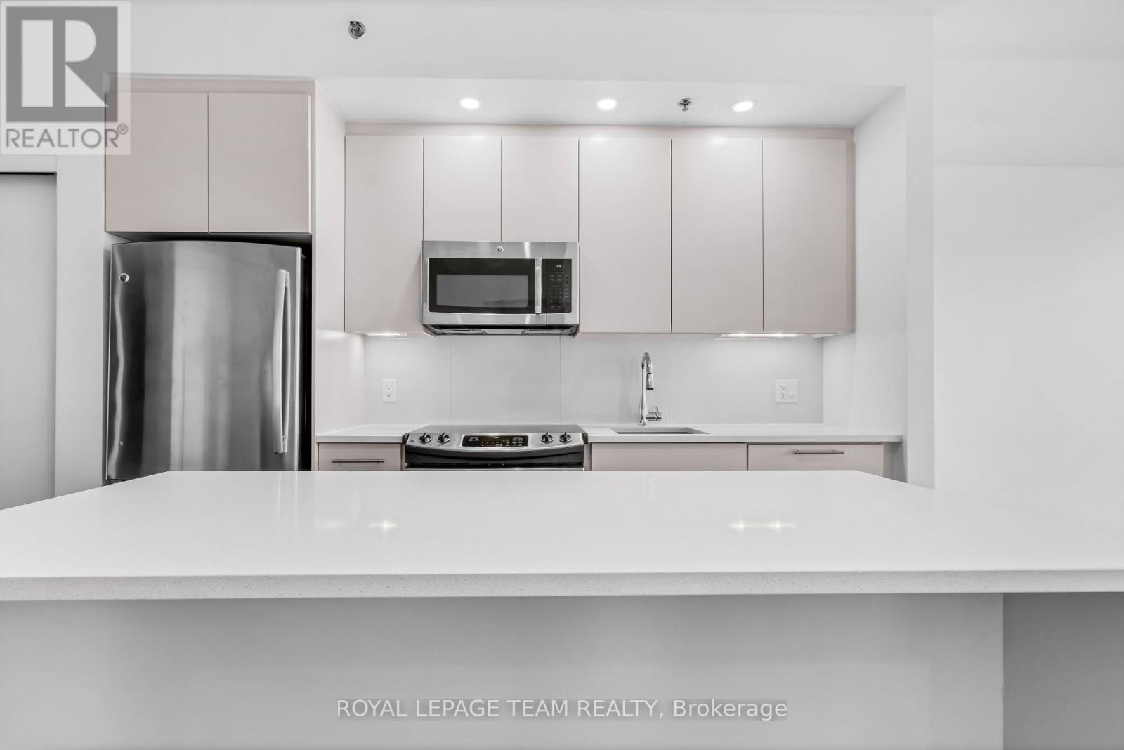 608 - 108 Richmond Road, Ottawa, Ontario  K1Z 0B3 - Photo 11 - X12177698