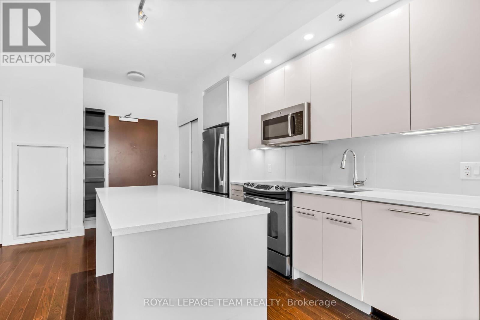 608 - 108 Richmond Road, Ottawa, Ontario  K1Z 0B3 - Photo 9 - X12177698