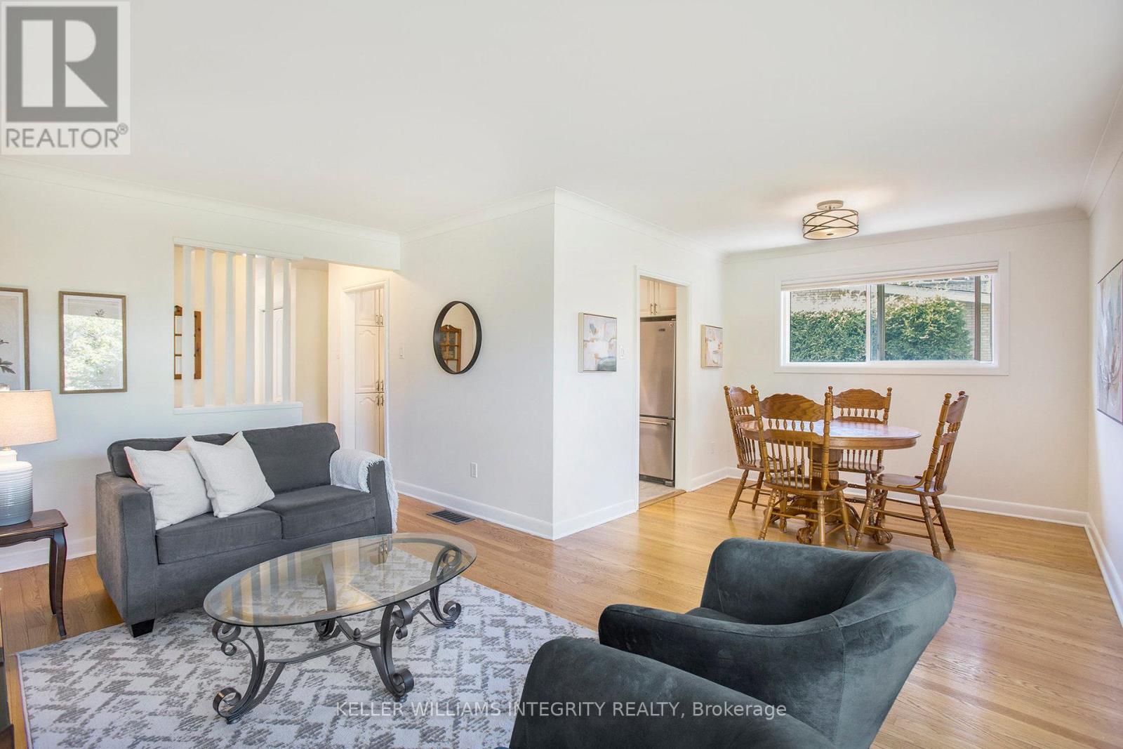 1315 Agincourt Road, Ottawa, Ontario  K2C 2J3 - Photo 5 - X12177765