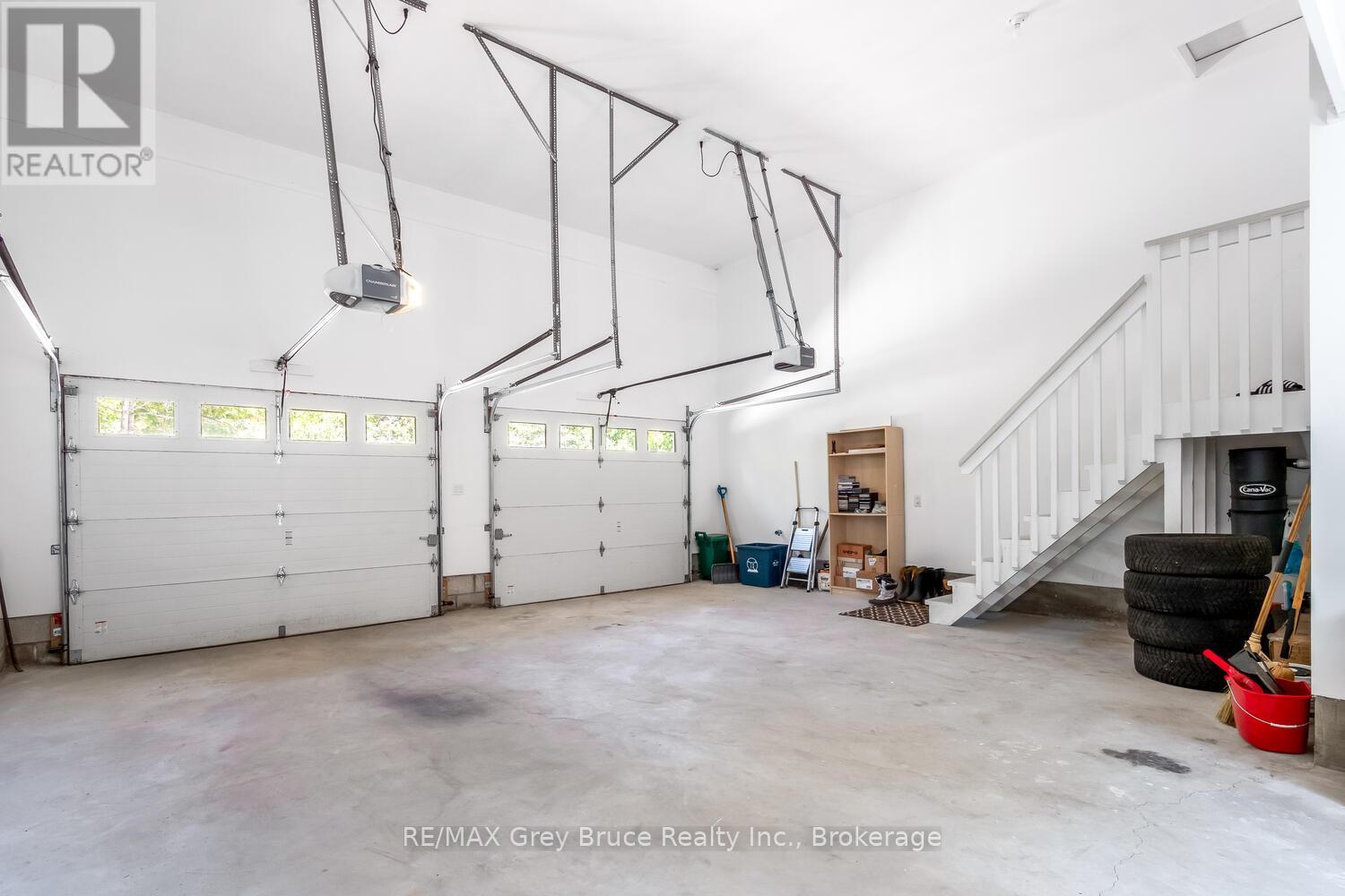 114 Pike Street, Northern Bruce Peninsula, Ontario  N0H 1W0 - Photo 36 - X12177750