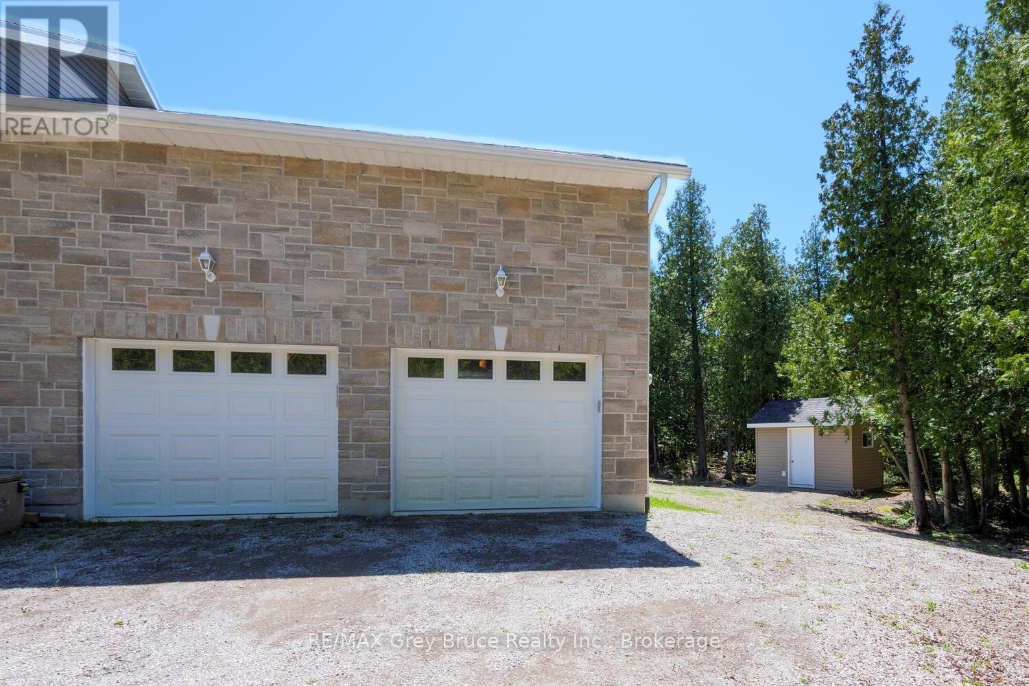 114 Pike Street, Northern Bruce Peninsula, Ontario N0H 1W0 - Photo 37 - X12177750