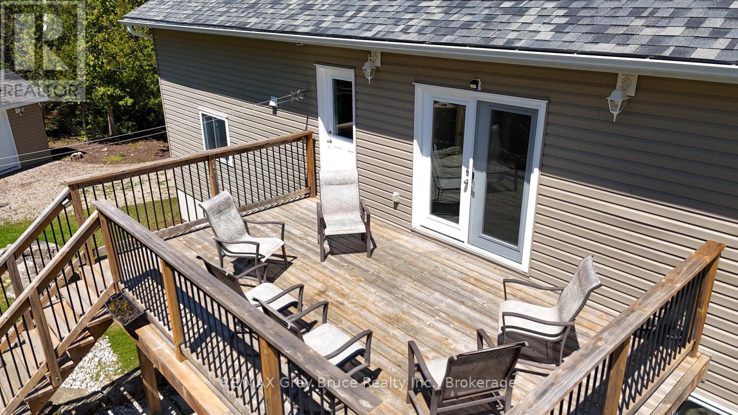 114 Pike Street, Northern Bruce Peninsula, Ontario N0H 1W0 - Photo 43 - X12177750