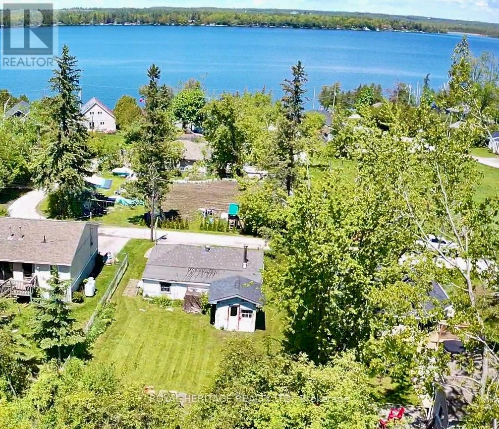 63 Birchcliff Avenue, Kawartha Lakes, Ontario  K0M 1L0 - Photo 15 - X12177758