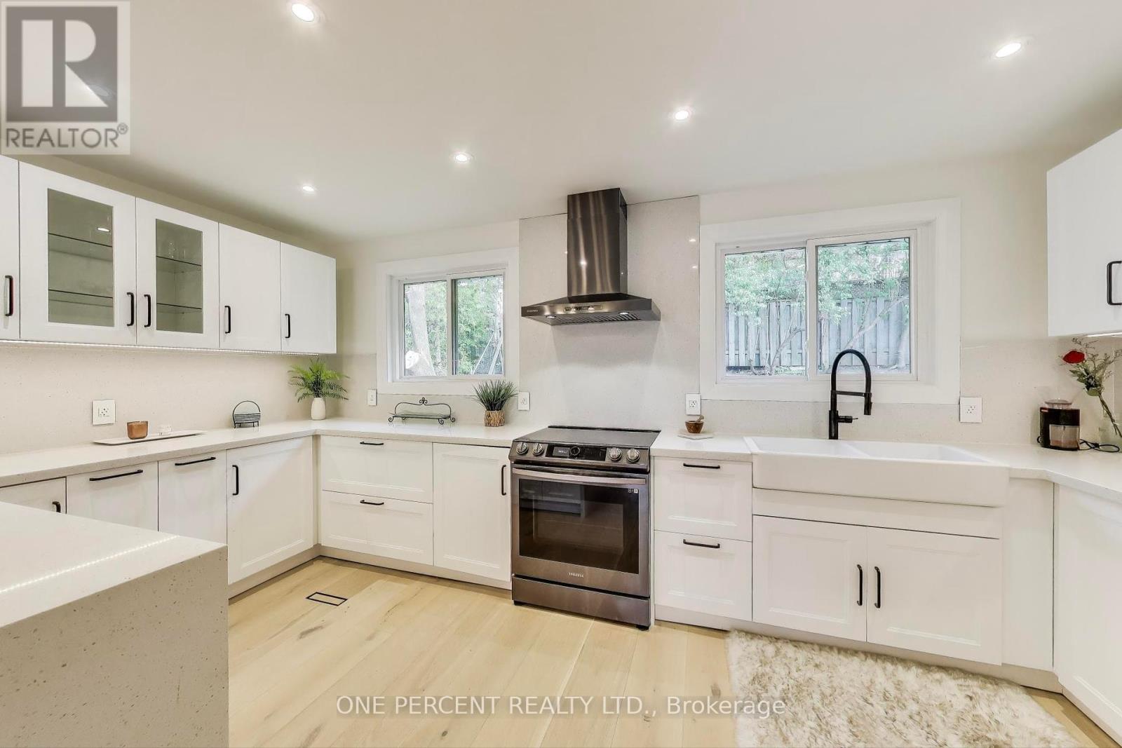 28 Munford Crescent, Toronto, Ontario  M4B 1C1 - Photo 11 - E12177731