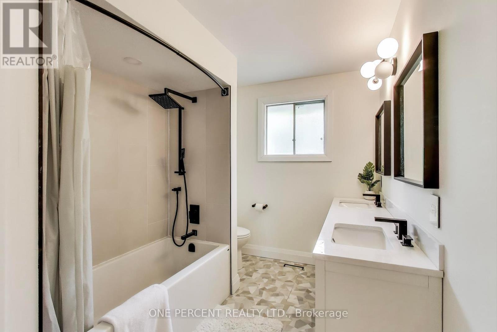 28 Munford Crescent, Toronto, Ontario  M4B 1C1 - Photo 23 - E12177731