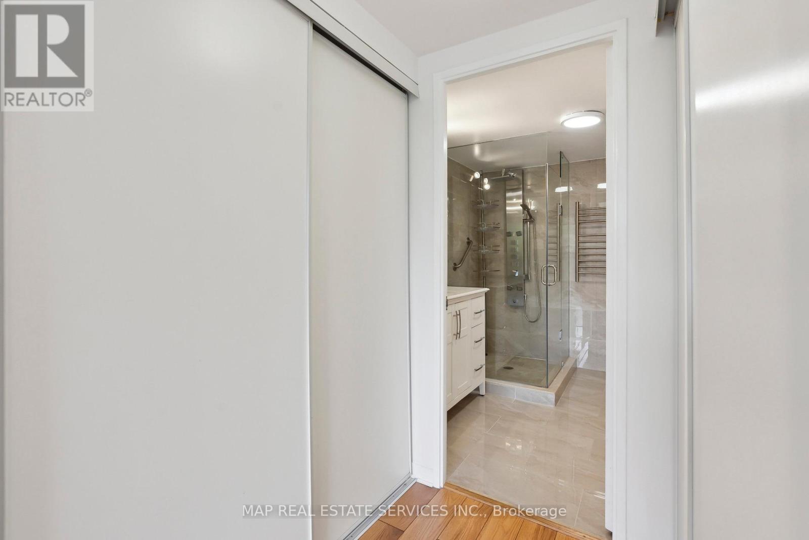 202 - 110 Promenade Circle, Vaughan, Ontario  L4J 7W8 - Photo 33 - N12177718