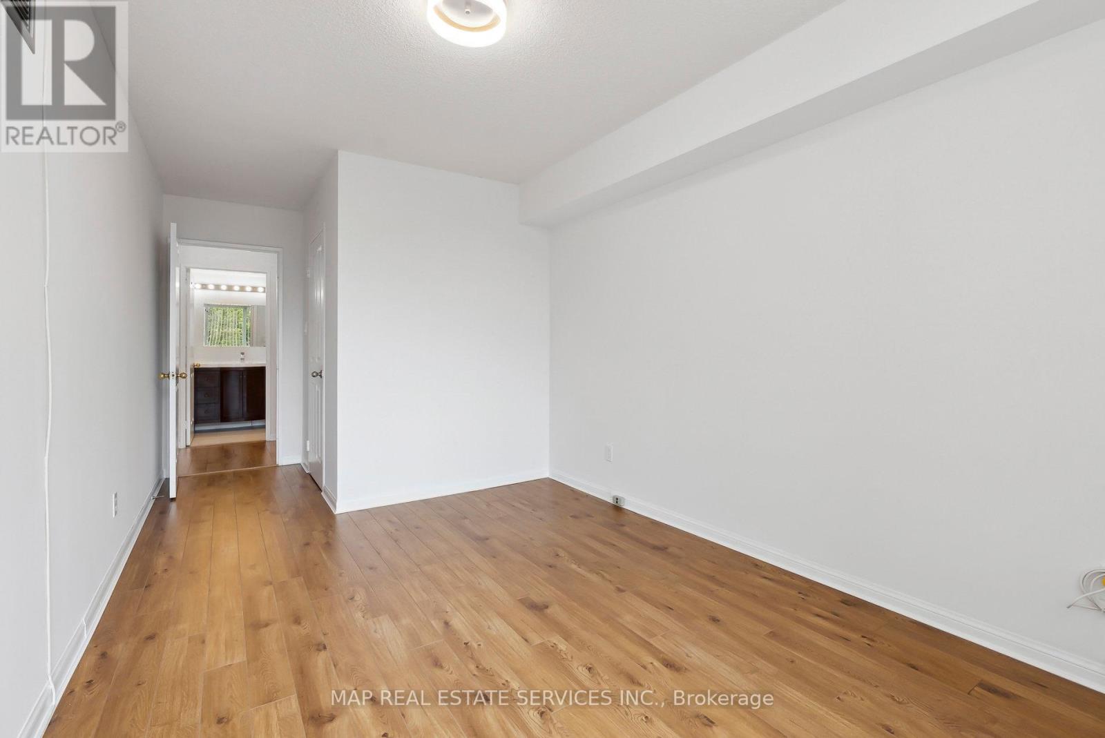 202 - 110 Promenade Circle, Vaughan, Ontario  L4J 7W8 - Photo 38 - N12177718
