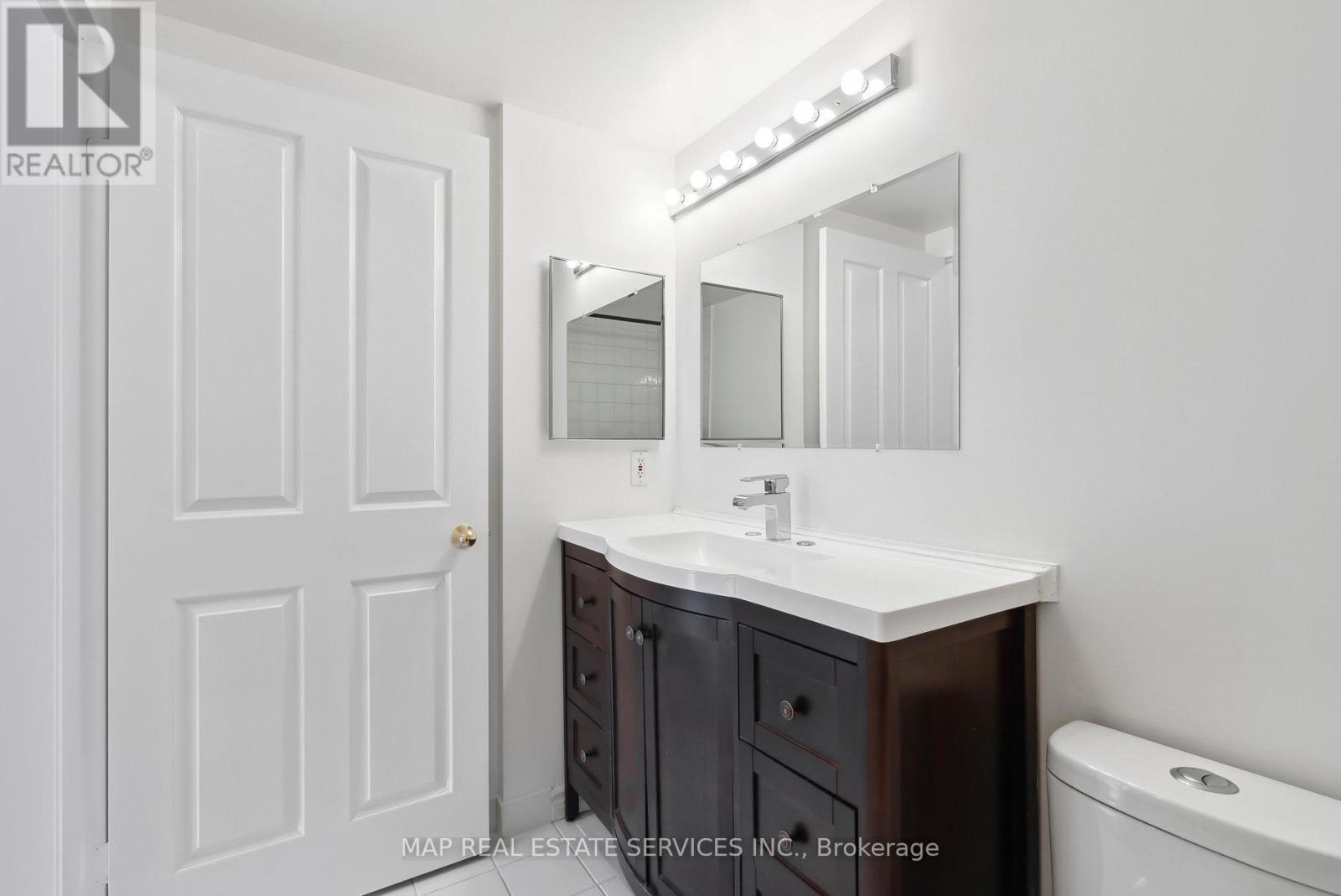202 - 110 Promenade Circle, Vaughan, Ontario  L4J 7W8 - Photo 42 - N12177718