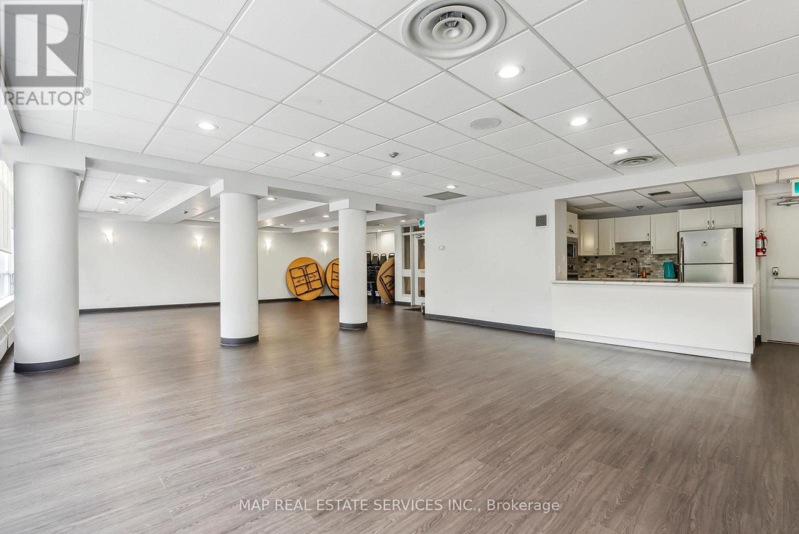 202 - 110 Promenade Circle, Vaughan, Ontario  L4J 7W8 - Photo 45 - N12177718