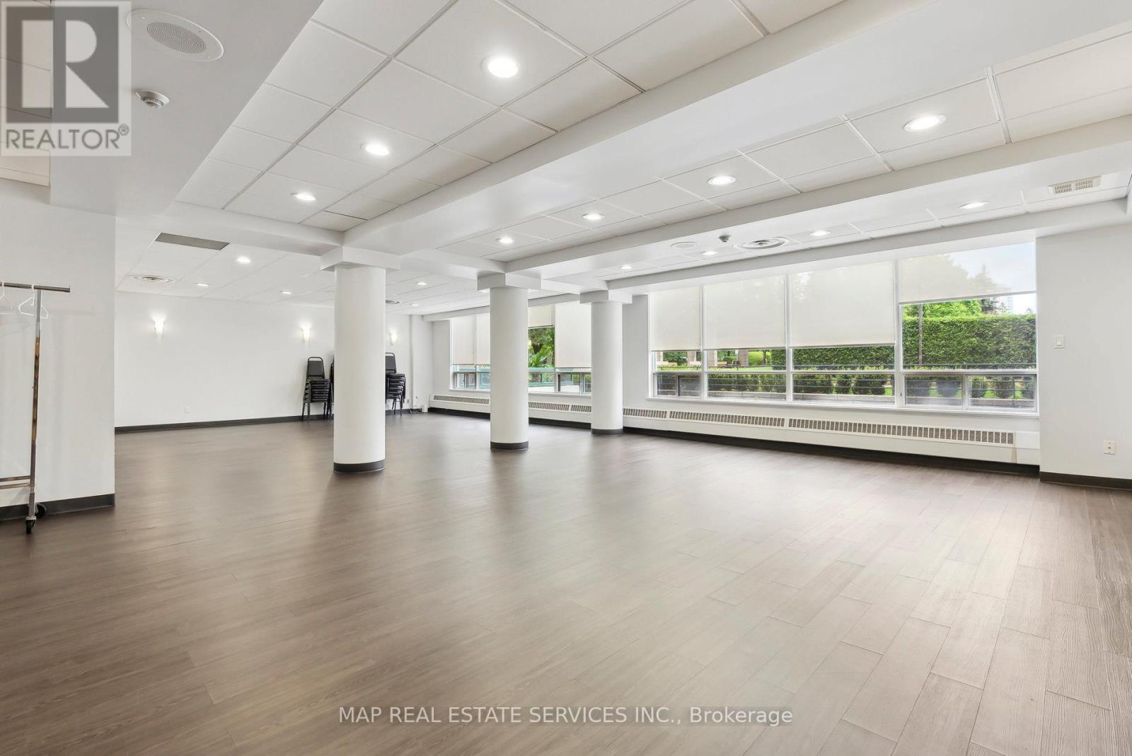 202 - 110 Promenade Circle, Vaughan, Ontario  L4J 7W8 - Photo 46 - N12177718