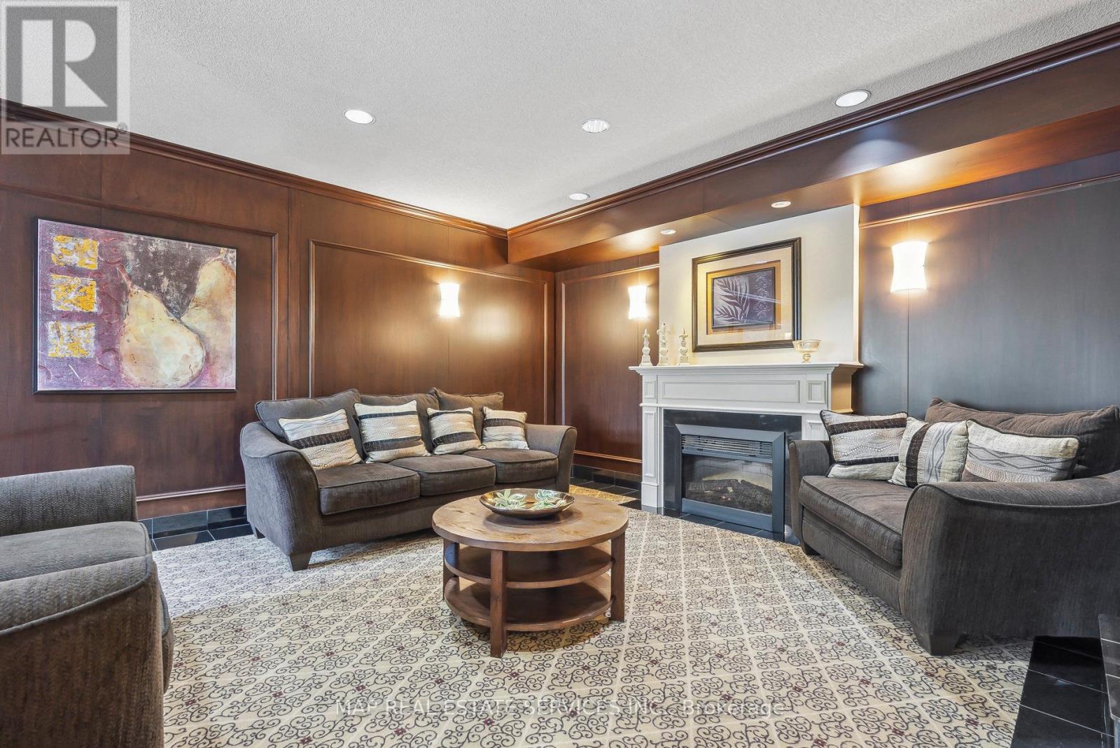 202 - 110 Promenade Circle, Vaughan, Ontario  L4J 7W8 - Photo 5 - N12177718