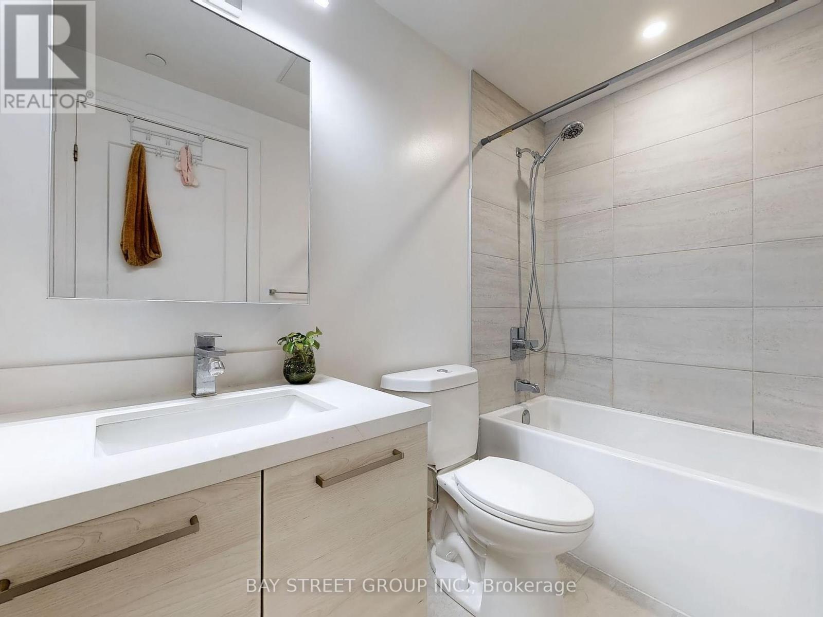 207 B - 38 Gandhi Lane, Markham, Ontario  L3T 0G9 - Photo 20 - N12177735
