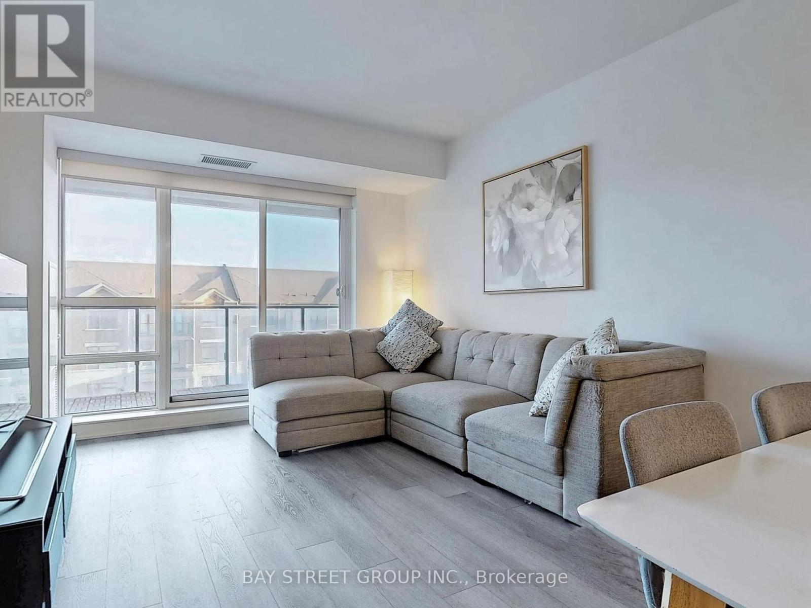 207 B - 38 Gandhi Lane, Markham, Ontario  L3T 0G9 - Photo 5 - N12177735