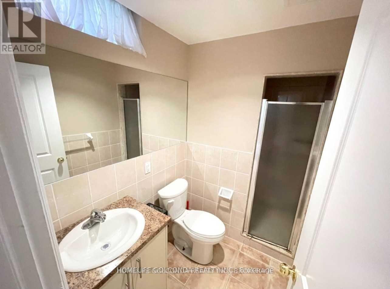 33 Hammerstone Crescent, Vaughan, Ontario  L4J 8B4 - Photo 7 - N12177747