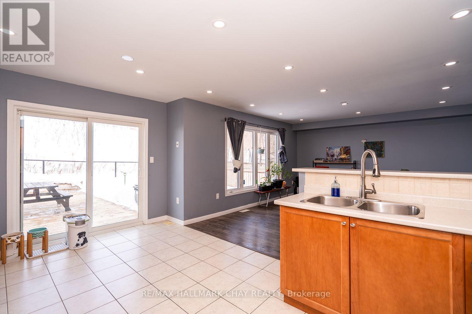 38 Steele Street, New Tecumseth, Ontario  L9R 0E6 - Photo 14 - N12177760