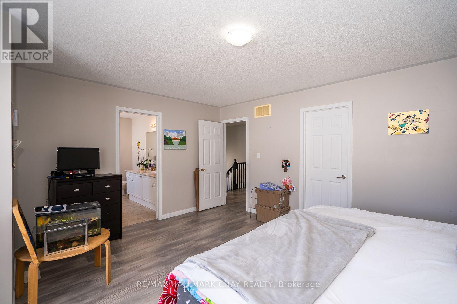 38 Steele Street, New Tecumseth, Ontario  L9R 0E6 - Photo 22 - N12177760