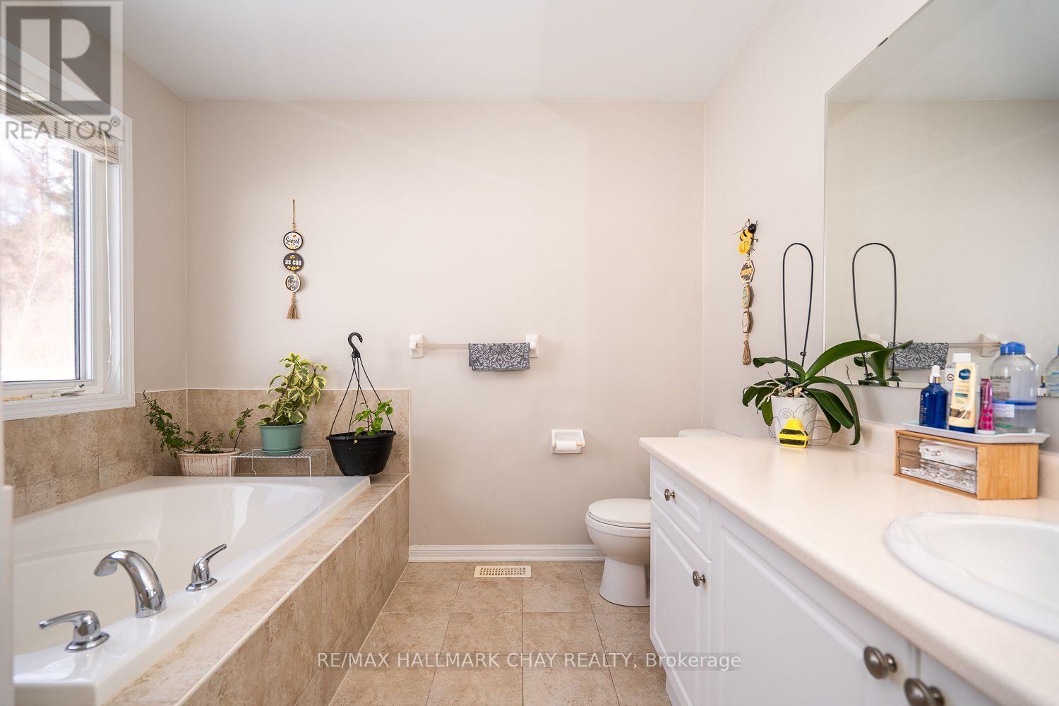 38 Steele Street, New Tecumseth, Ontario  L9R 0E6 - Photo 24 - N12177760
